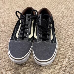VANS Black and Gray Sneakers
